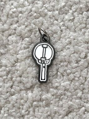 Enhypen lightstick keychain charm Jake version